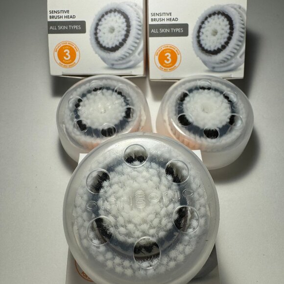 Clarisonic Sensitive Facial Cleansing Brush Head Replacement 3 PACK - Picture 2 of 3